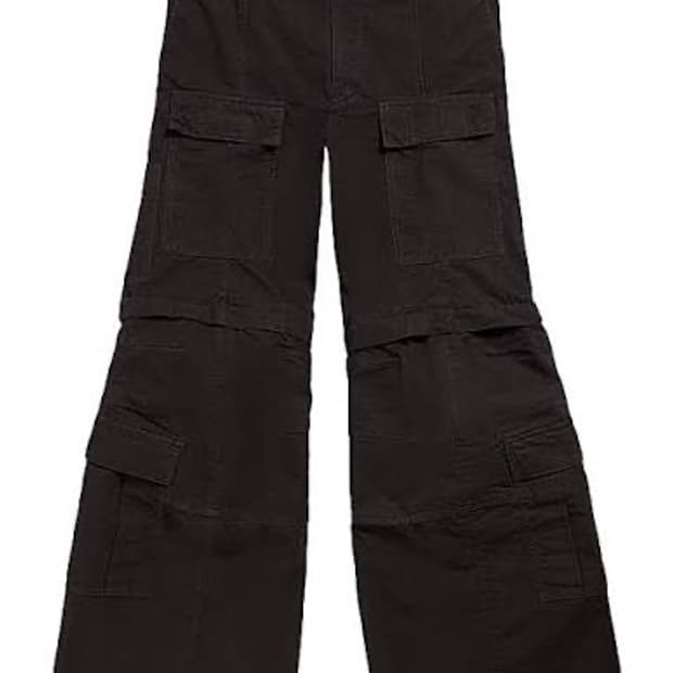 발렌시아가 립스탑 플레어 카고 팬츠 