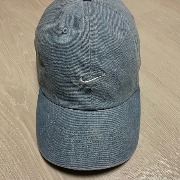 나이키 클럽 언스트럭처 데님 캡