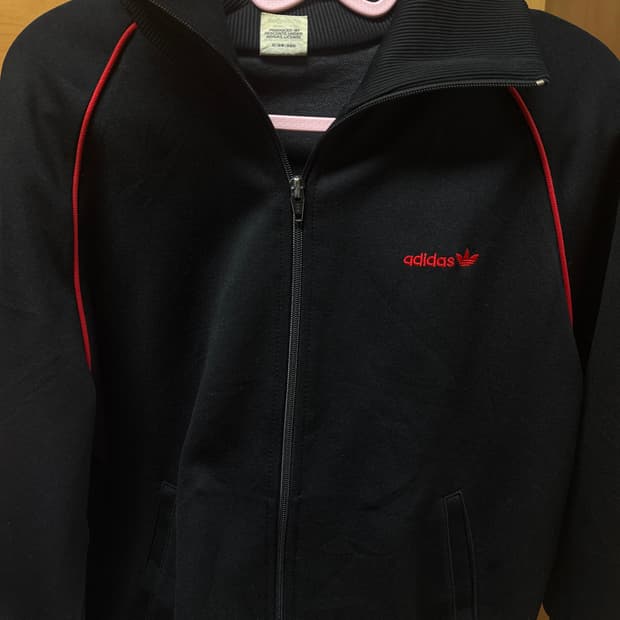 아디다스 블랙+레드 져지