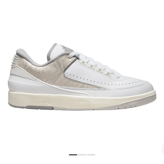 조던 2 레트로 로우 파이썬