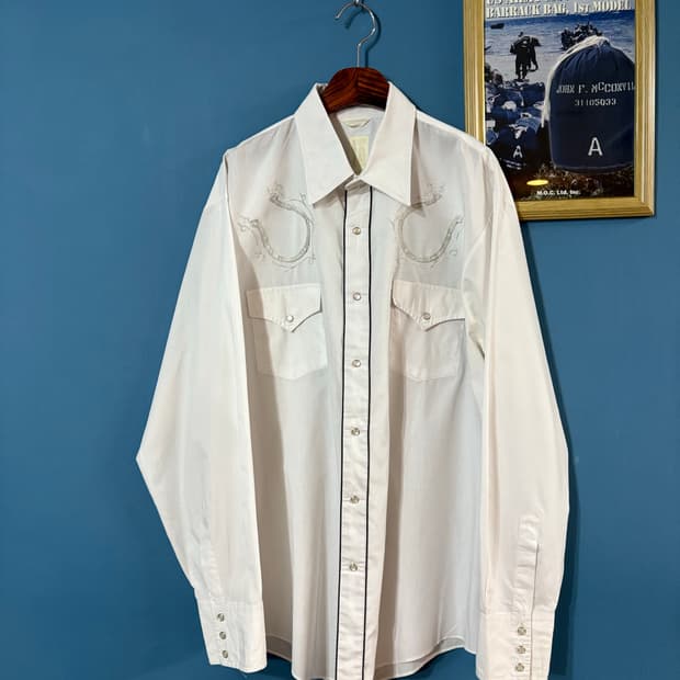 70-80‘s Bar B White Western Shirt. 