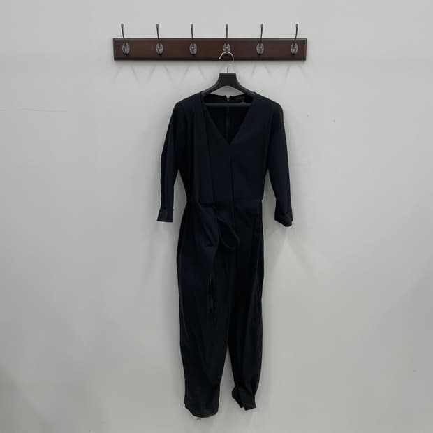 COS 코스 블랙 점프 슈트