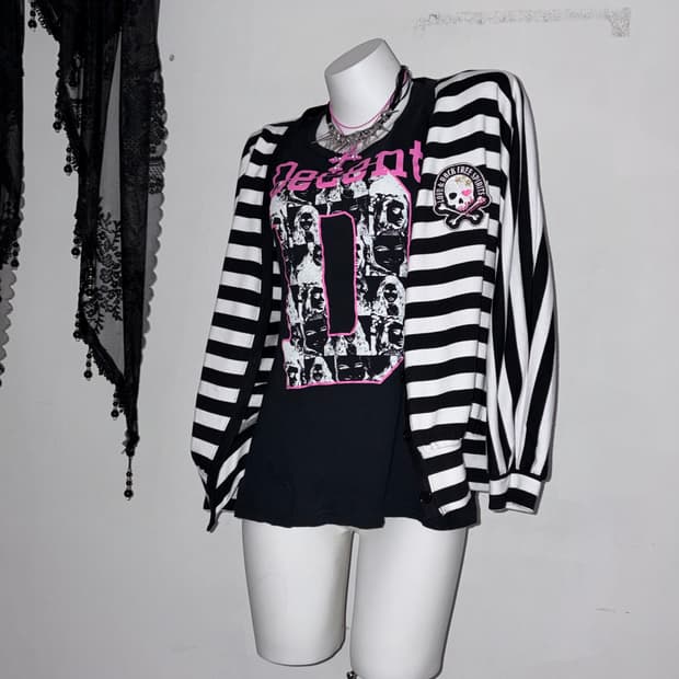 해골 스트라이프 가디건 스컬 이모키드 씬키드 emo scene 키치갸루