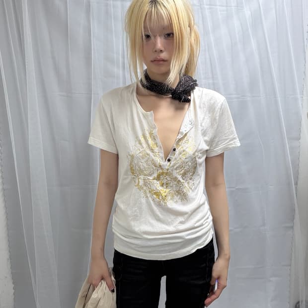 [THE ALL-OUT] Renaissance Print T-shirt