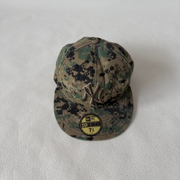 뉴에라(NEW ERA) 양키스 밀리터리 스냅백(싸인본)