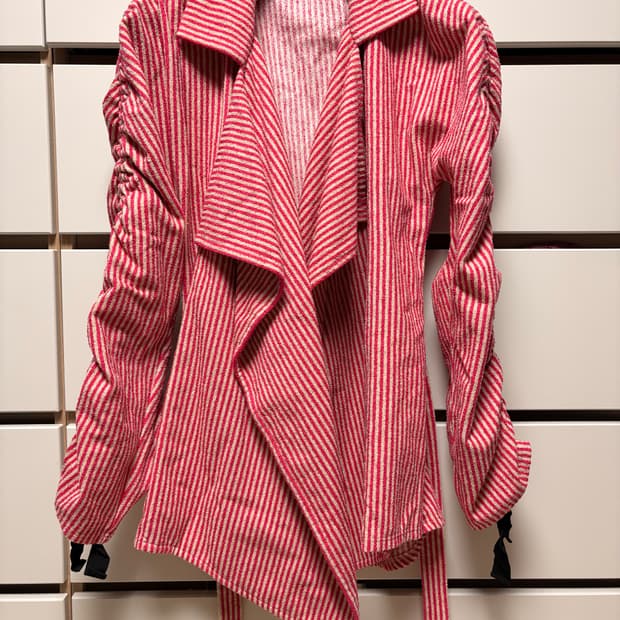 샤넬 핑크 스트라이프 셔링 자켓 34 정품