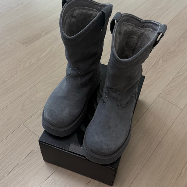 오도어 이크닉 어그부츠