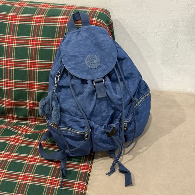키플링 복조리 백팩 블루