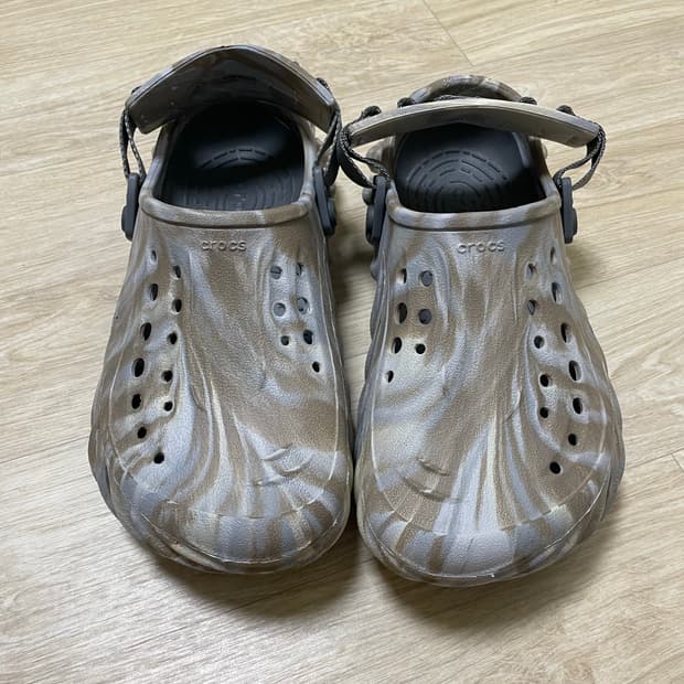 크록스 에코 마블드 클로그 본 멀티 260