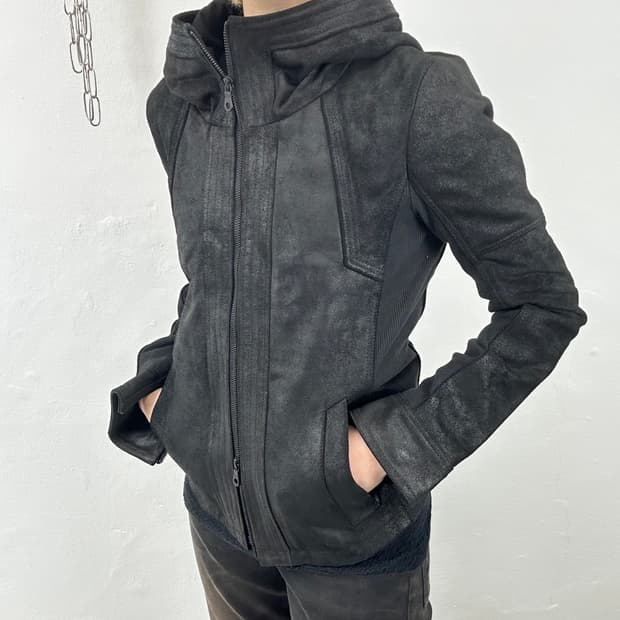 NO ID. Sculpted Cowhide High Neck Jacket