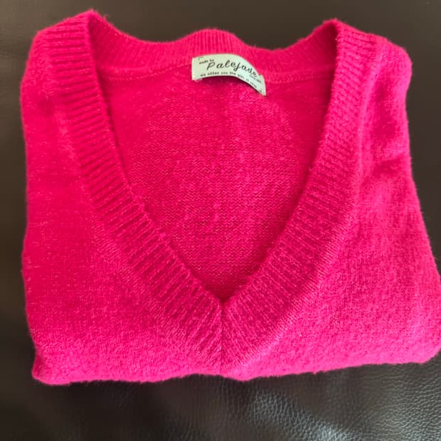 페일제이드 브이넥 크롭 니트 핫핑크