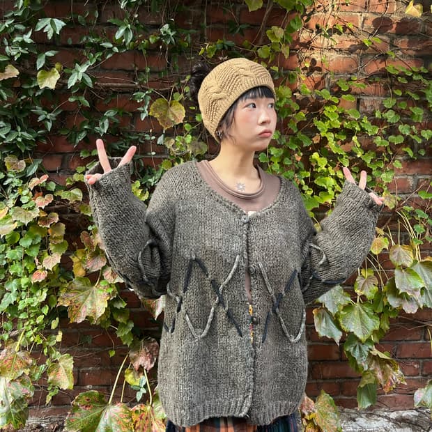 다크 브라운 니트 가디건