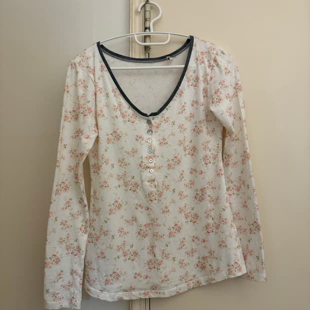 콜로신스 shell button top flower