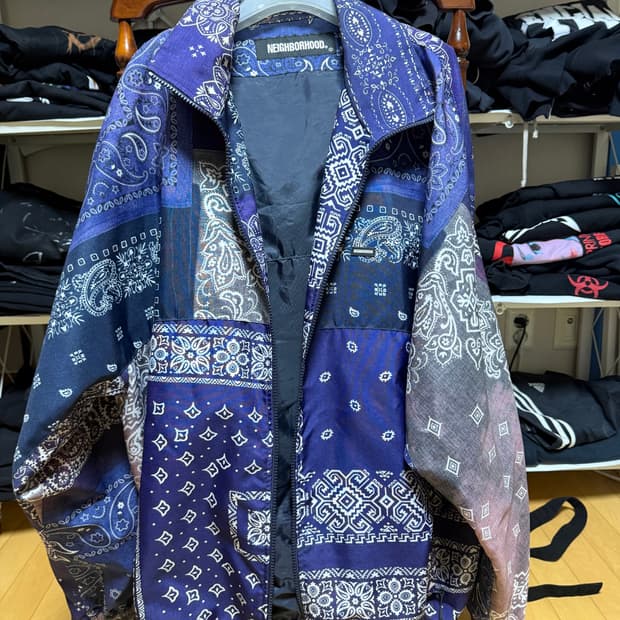 네이버후드 페이즐리 자켓 블루