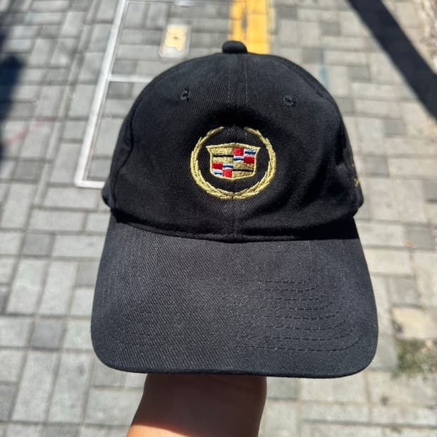 Vintage Cadillac promo cap 🧢