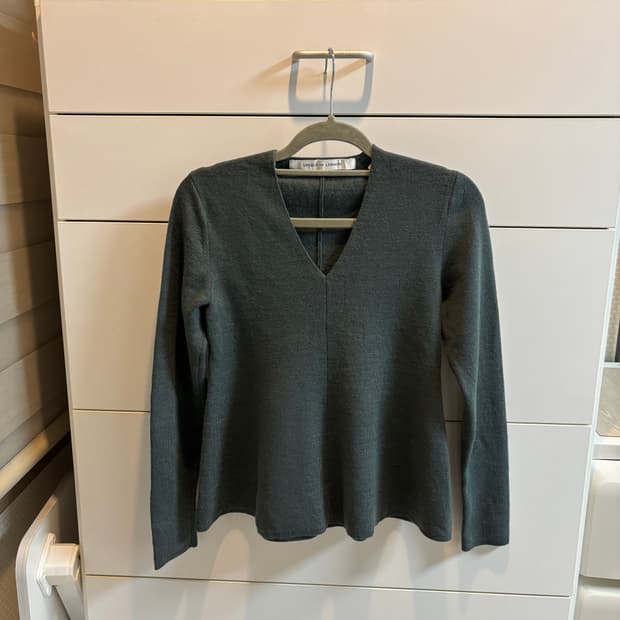 르메르 x 유니클로 다크그린 브이닉 울 니트