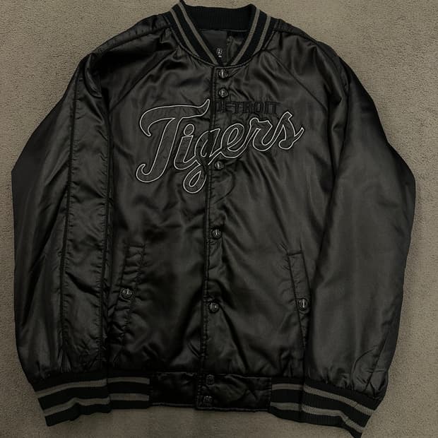 MLB 디트로이트 바시티 처분 