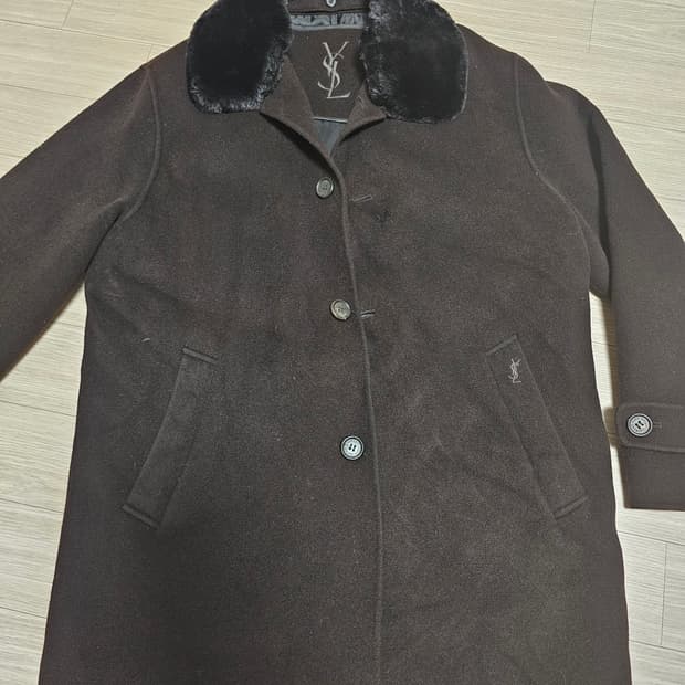 YSL 입생로랑 모 캐시미어 혼방 코트
