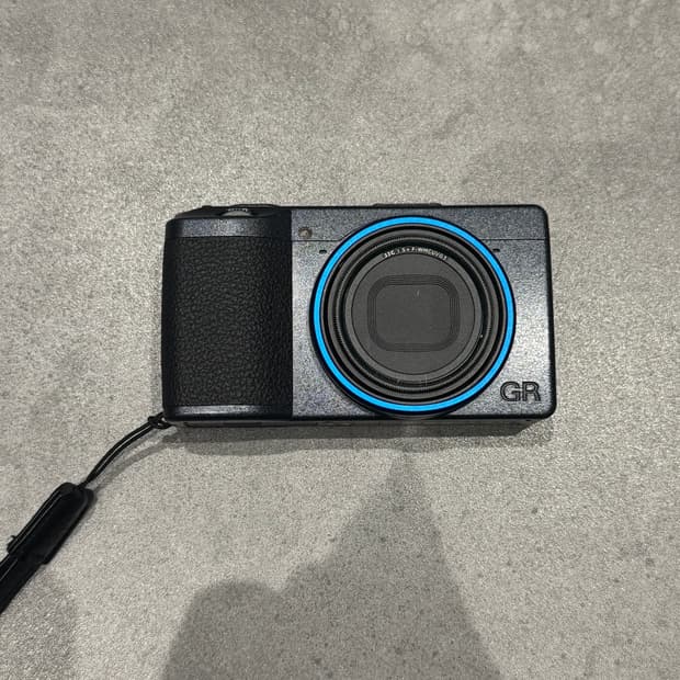 리코gr3 스트리트 에디션 판매합니다.