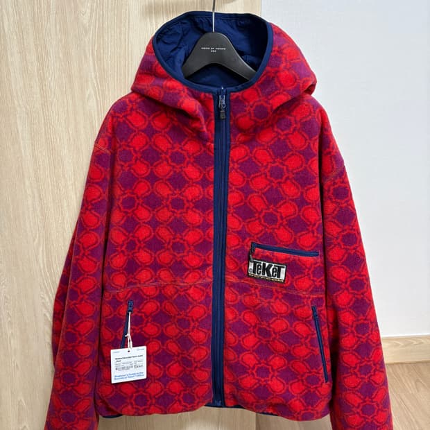 테켓 WEEKEND REVERSIBLE FLEECE JACKET-RED