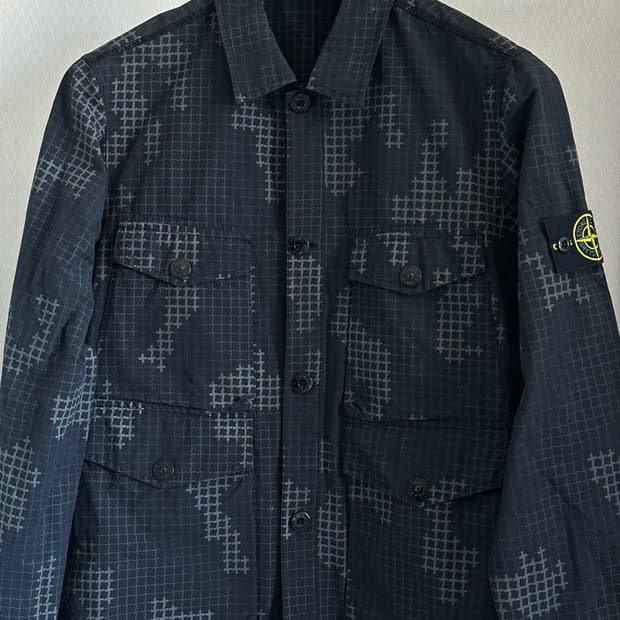 스톤아일랜드 체크 그리드 카모 자켓 17fw M(100) 블랙