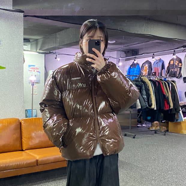 노매뉴얼 스카디 유광 덕다운 투웨이 패딩 B4063