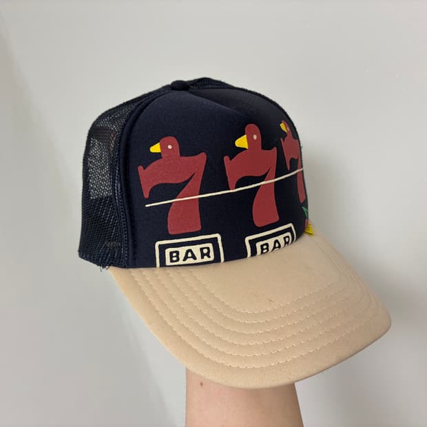 캐피탈 럭키 버드 트러커 캡