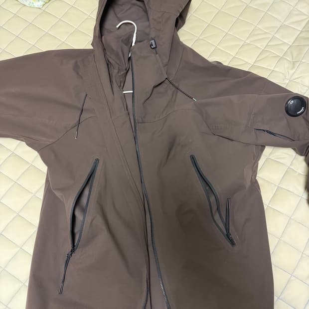 cp컴퍼니 바람막이