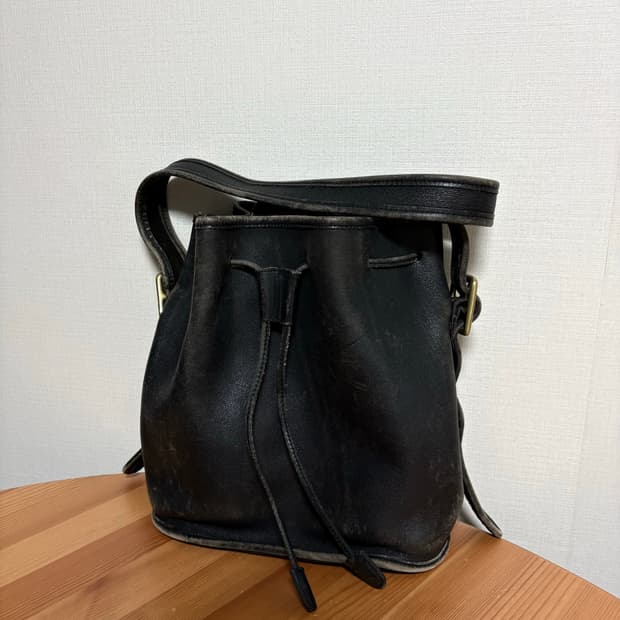 올드코치 블랙 가죽 크로스백