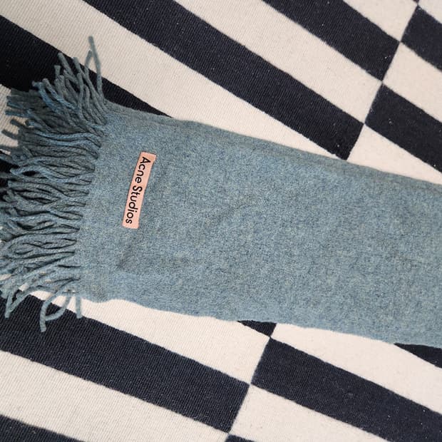 아크네 스튜디오 머플러 24fw 