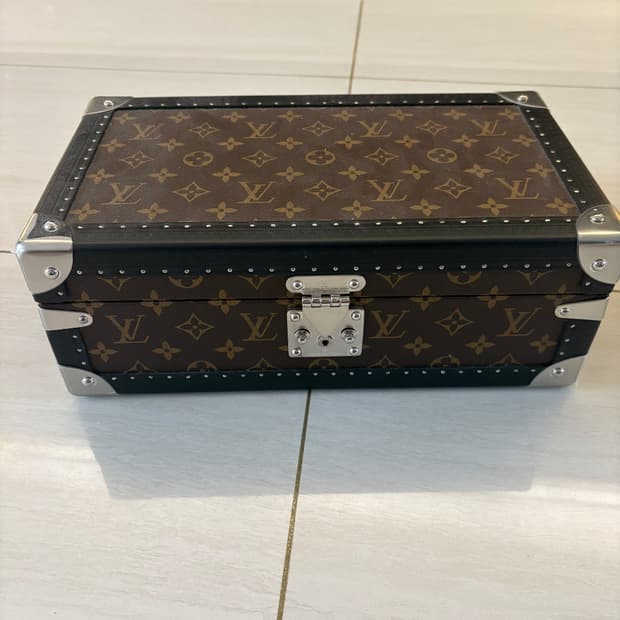 (새상품급) 루이비통 코프레 8 몽트레 모노그램 워치 케이스