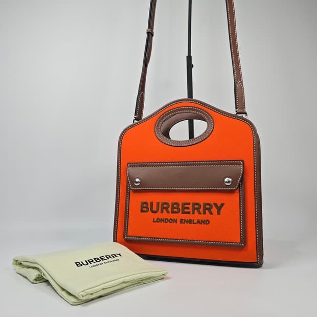 버버리 미니 투톤 포켓 토트백