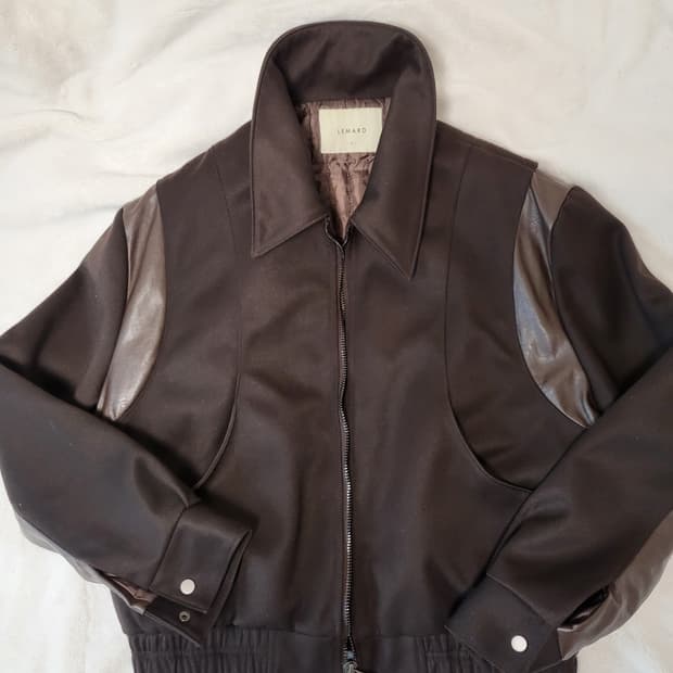 르마드 절개자켓