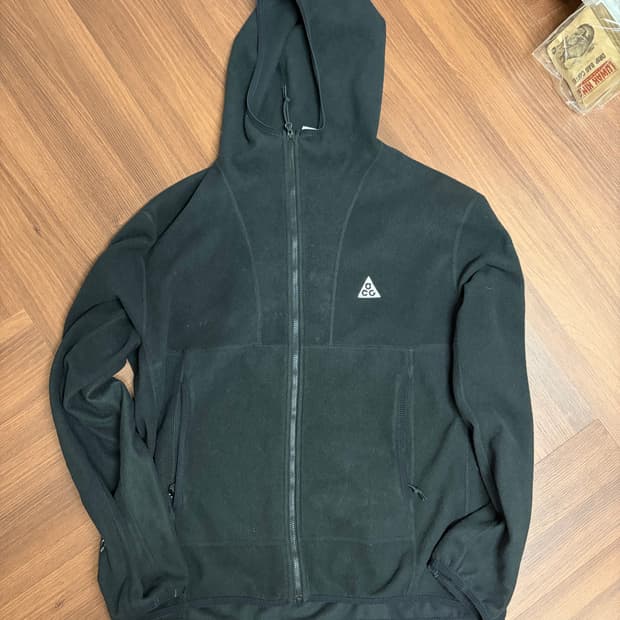 나이키 acg 폴라텍 울프트리 풀 집 탑 블랙