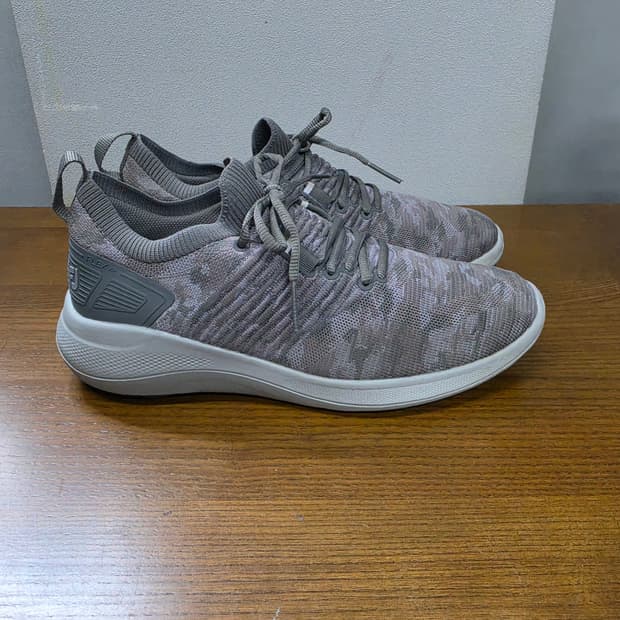 풋조이 FLEX XP 카모 메쉬 스파이크리스 골프화