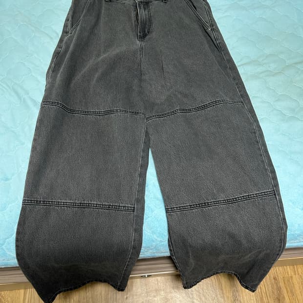 8seconds 흑청바지 팝니다