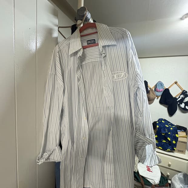디젤 스트라이프 패턴 셔츠