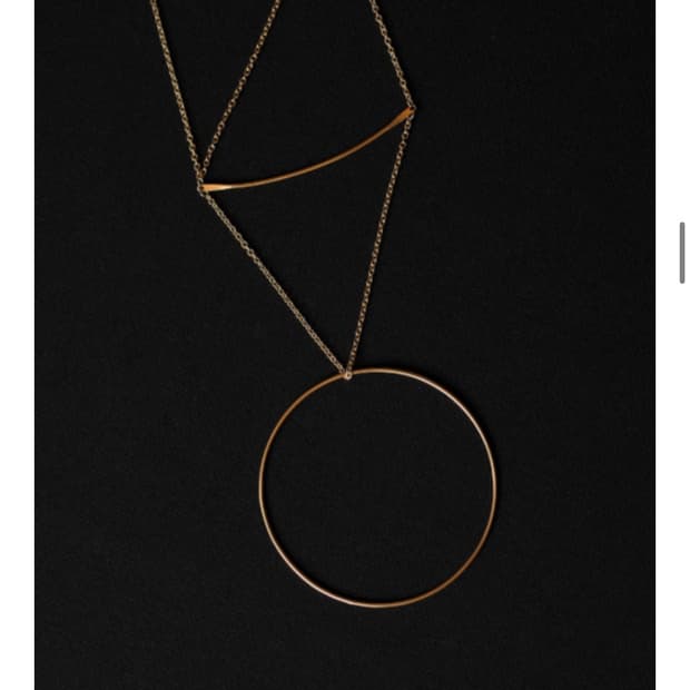 소윰 아델라 네크리스