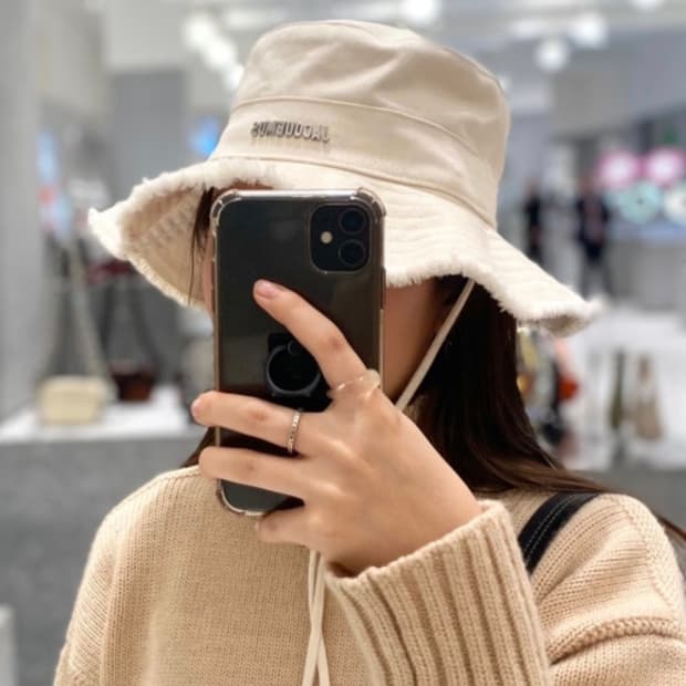 자크뮈스 / 르 밥 아티초크 버킷햇 (오프화이트) / 60