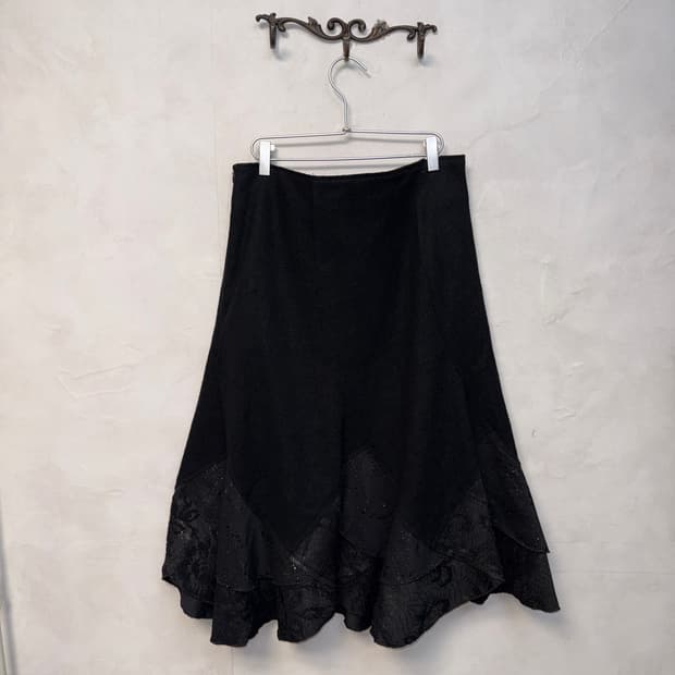 Black oriental floral lace layered skirt