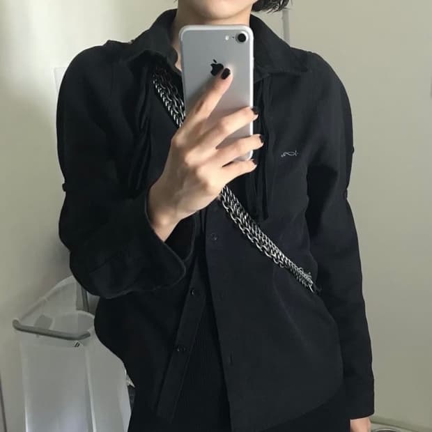 Eonts garden tape shirt black