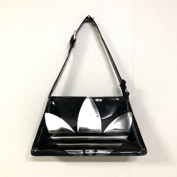 아디다스 오리지널 에나멜 글로시 미니 숄더 토트백 _ 블랙