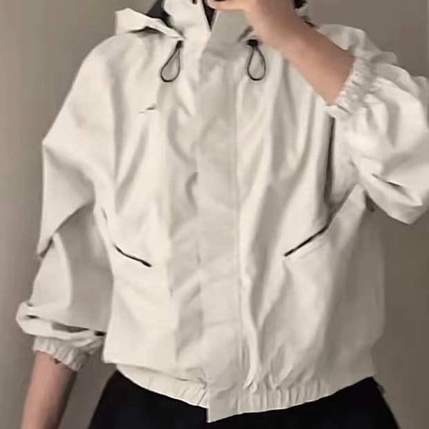 나이키 스톰 핏 스위프트 러닝 자켓 페일 아이보리