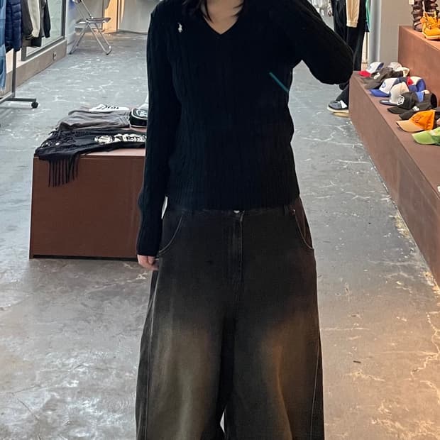 폴로 랄프로렌 블랙 케이블 브이넥 니트 H1035