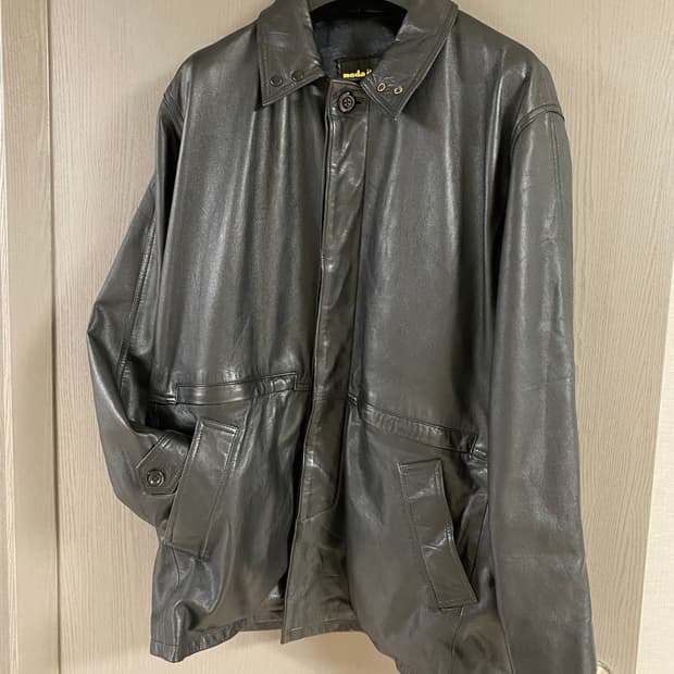 Moda italiana 블랙 양가죽 자켓