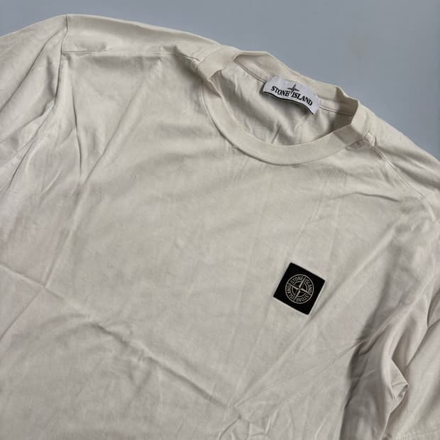 스톤아일랜드 반팔 티셔츠