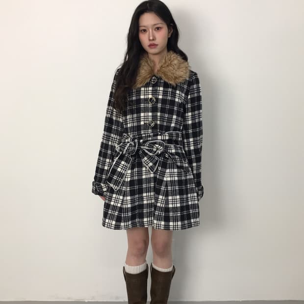 Jpn Onee-Gyaru Check Fur Collar Coat