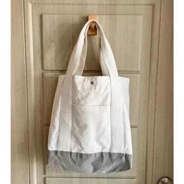 마가렛호웰 클래식 토트백 화이트