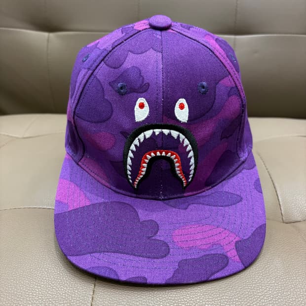 베이프 밀리터리 샤크 자수 캡