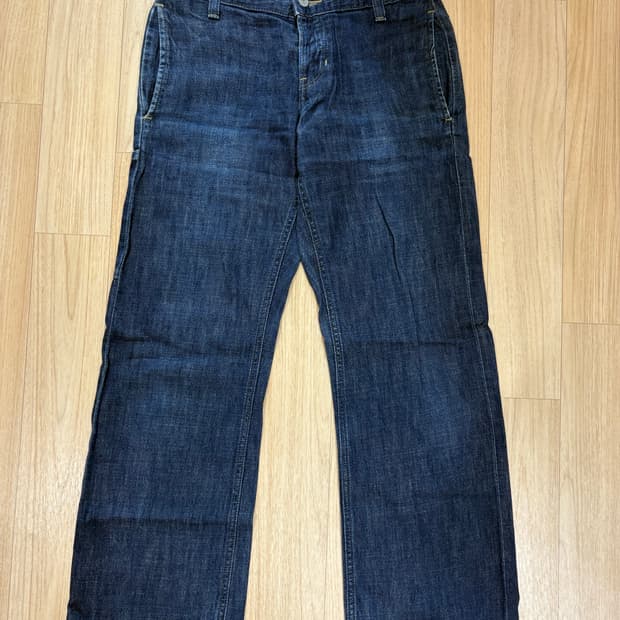 Mararet Howell x Edwin 데님